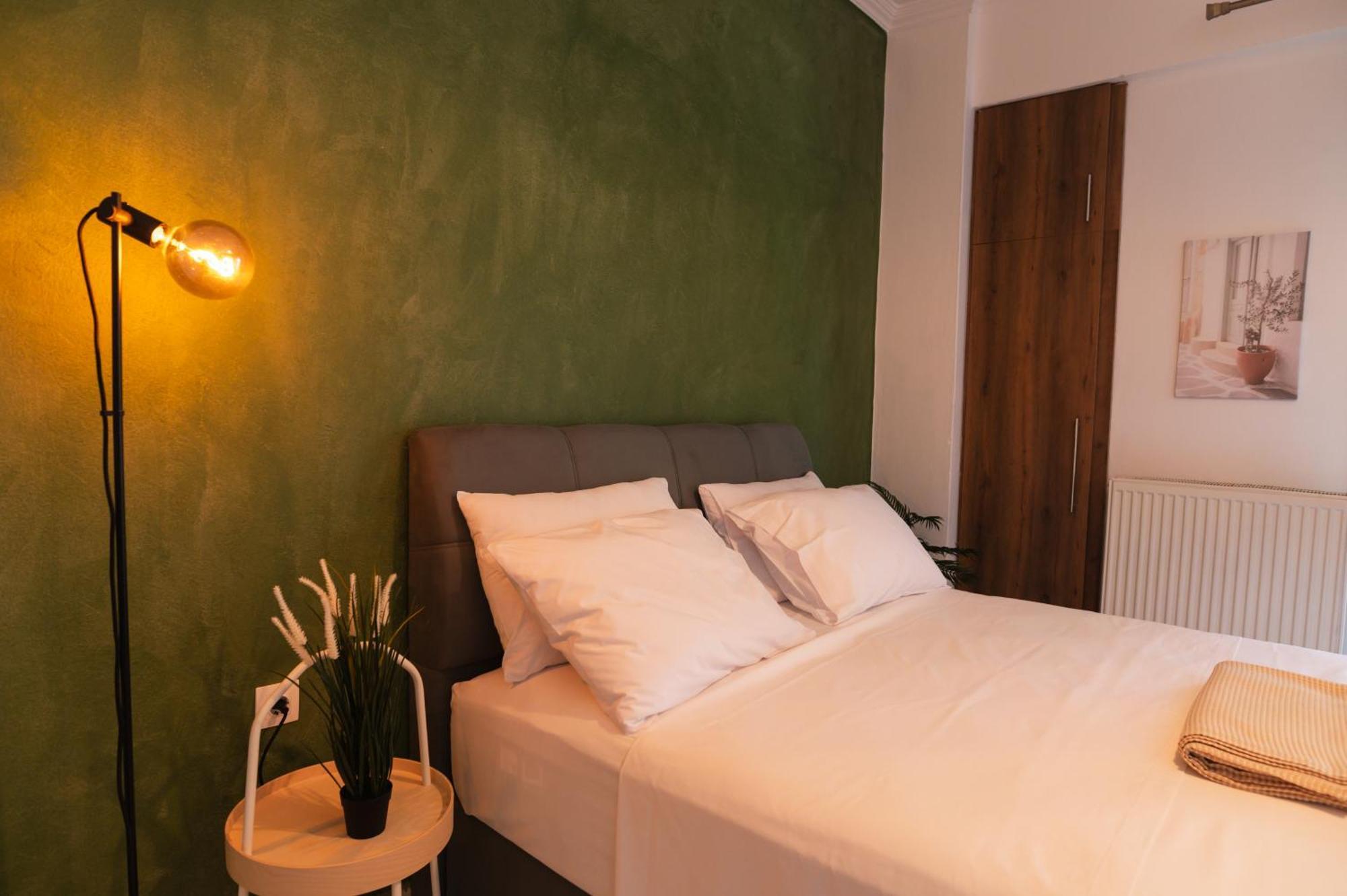 Ancient Forest Suite By Heeaven'S Hall Luxury Suites أليكسانثيربوليس المظهر الخارجي الصورة